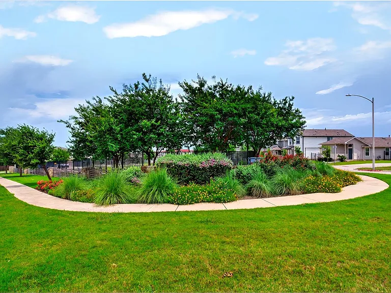 2006 Grow Ln — Photo 40