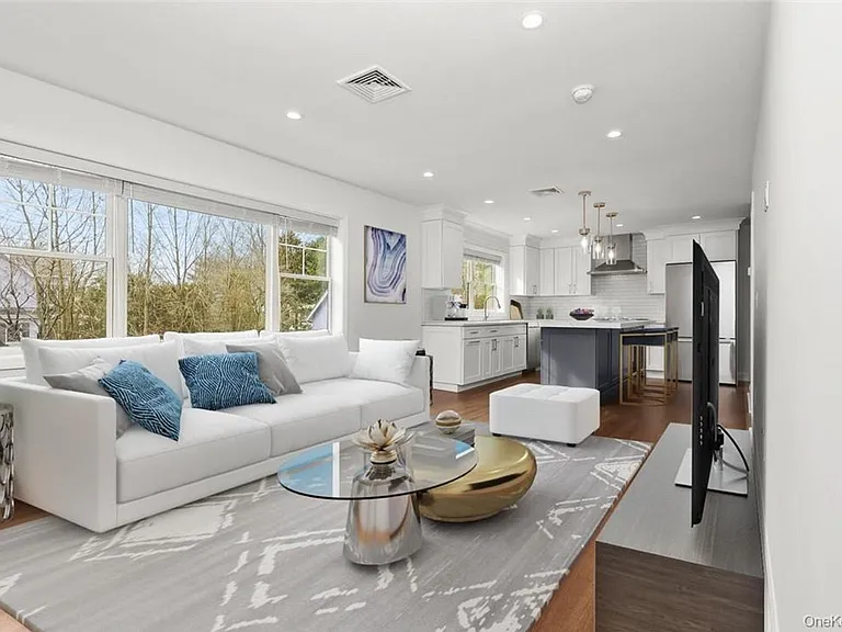 517 Walnut St #B — Photo 2