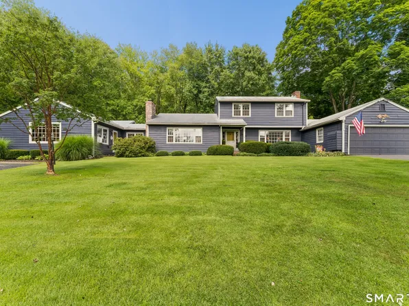14 Jo Mar Drive, Newtown, CT 06482