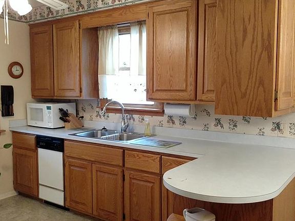 4th image of 5839 Sarah Ave