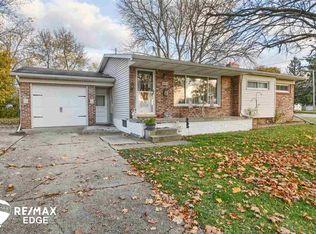 604 E Chelsea Cir, Davison, MI 48423