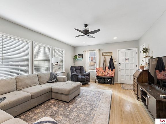 2nd image of 503 S 50th Ave