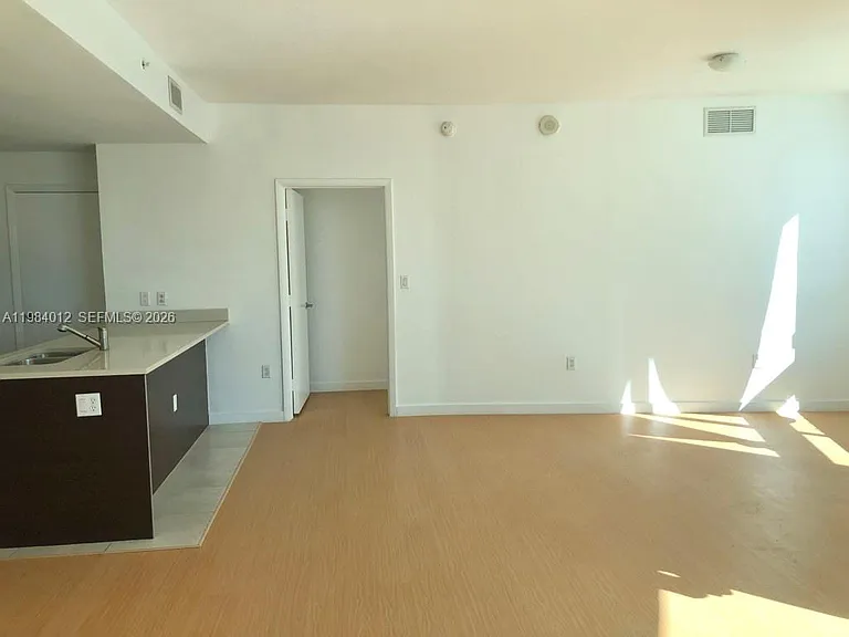 1900 N Bayshore Dr #1619 — Photo 4