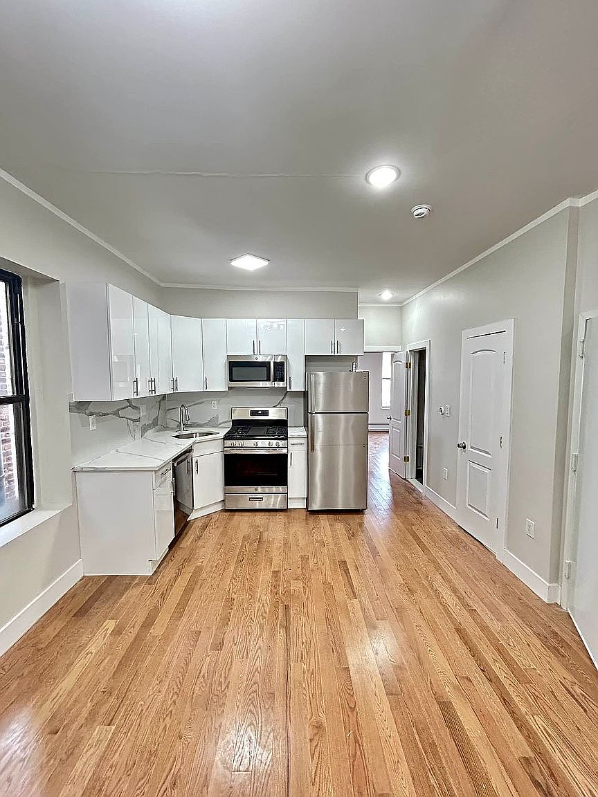 647 Courtlandt Ave #3, Bronx, NY 10451 | Zillow