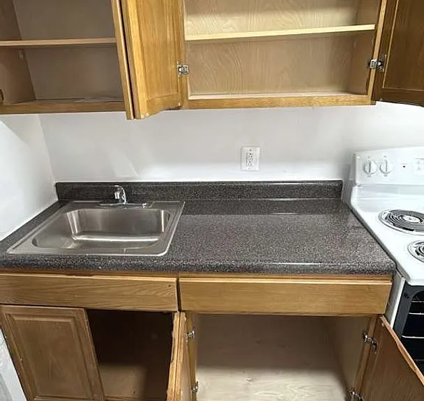 2654 Marion Ave — Photo 16