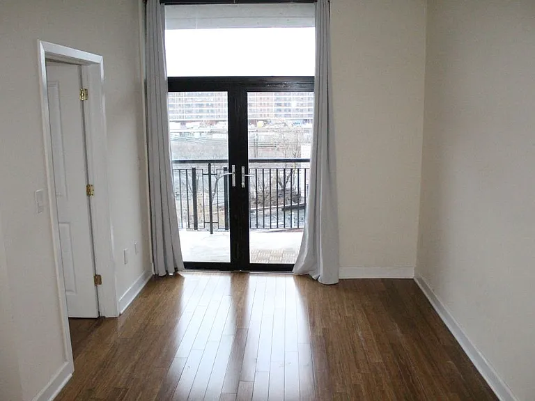 610 Newark St #6B — Photo 5
