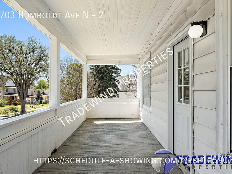 2703 Humboldt Ave N #2 — Photo 25