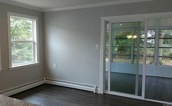 4th image of 427 Saint Thomas Dr