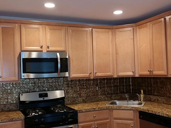Renovated Kitchen -Brand New Appliances