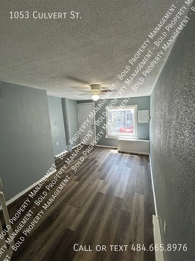 2 Bed 1 Bath — Photo 3