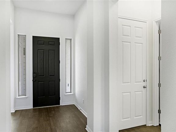 3rd image of 112 Medina Hills Ct