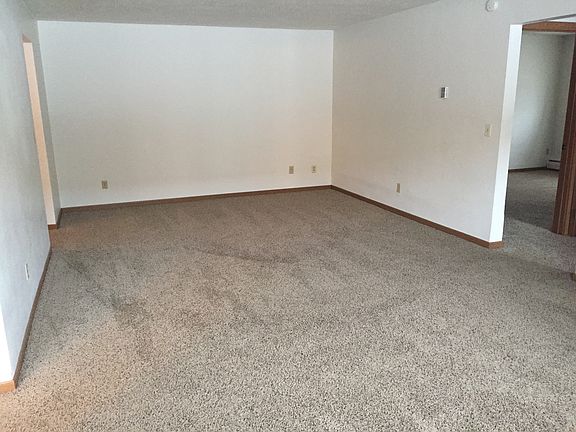 4th image of 924 24th Ave S APT 03