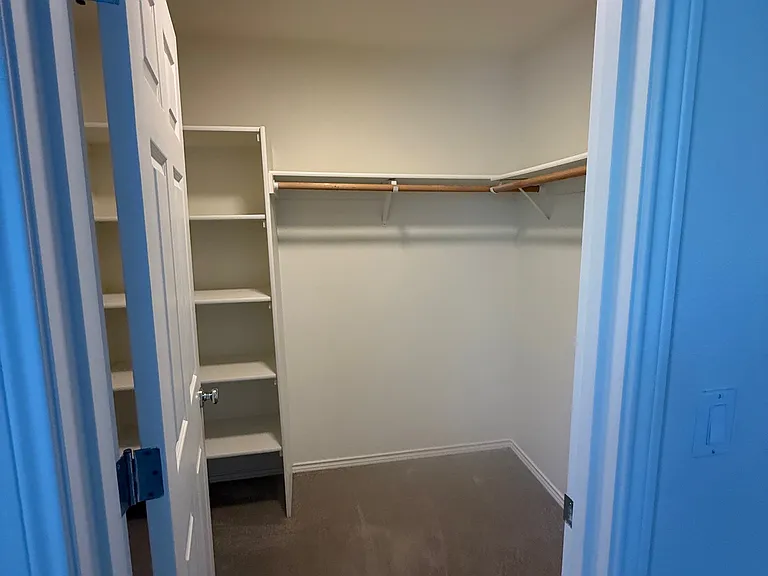 3007 SW 11th Ave #4 — Photo 3