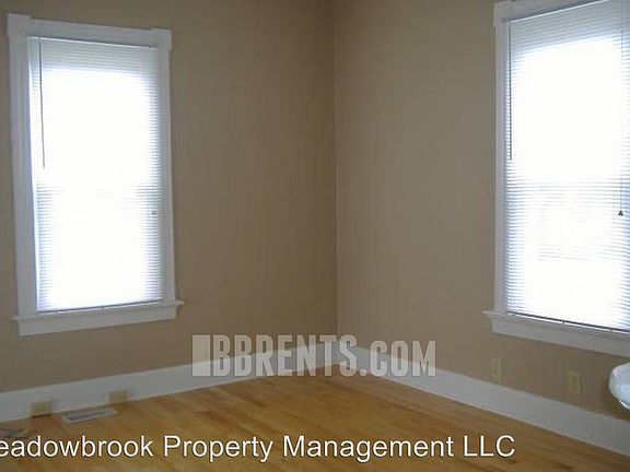 2nd image of 525 Highland Pl