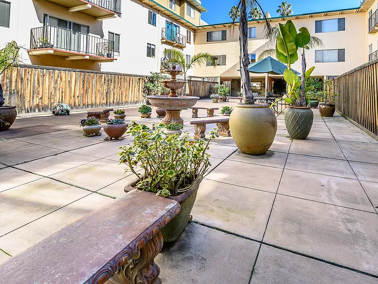 Jackson Lake Apartments — Photo 33