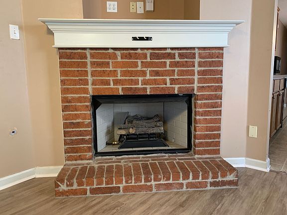 4th image of 7404 Brentlawn Dr