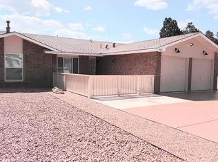 7405 Mayflower Rd NE, Albuquerque, NM 87109