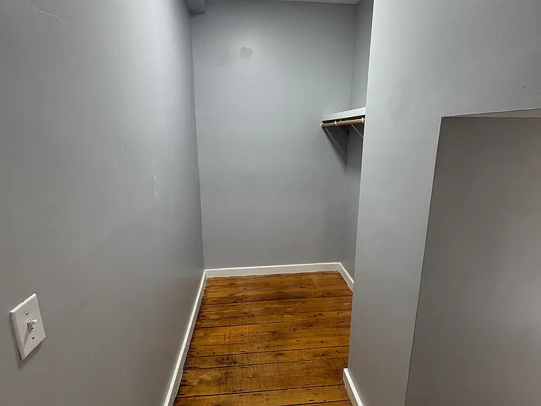 592 Front St #1 — Photo 3