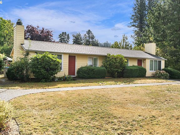 3rd image of 15991 SW Sunset Ct