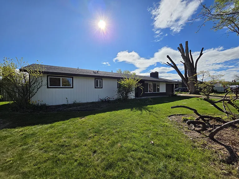 1601 S Yelm St — Photo 22