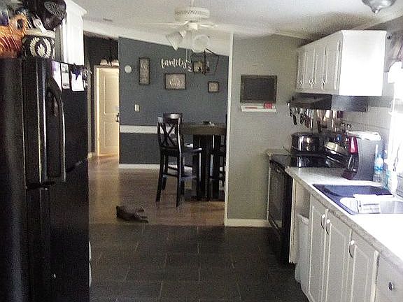 3rd image of 7285 Twin Brook St