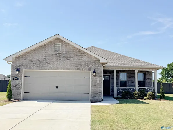 1005 Maplehurst St, Priceville, AL 35603
