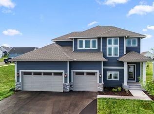 10071 Arrowwood Trl, Woodbury, MN 55129