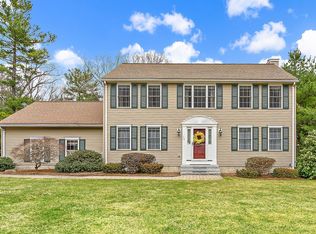 16 Christopher Dr, Grafton, MA 01519