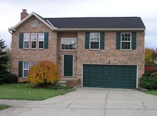 18 Sabre Dr, Highland Heights, KY 41076