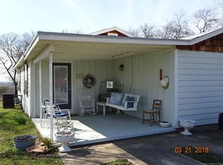 211 S Locust St, Locust Grove, OK 74352