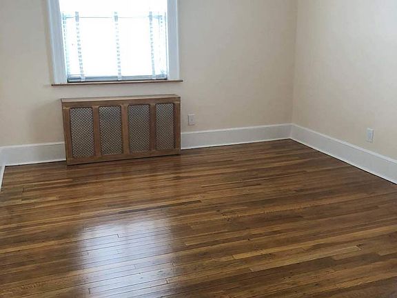 3rd image of 6940 108th St #6