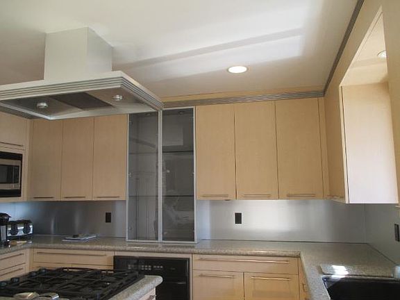 3rd image of 18105 Waco St NW