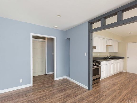 5th image of 1436 Langford St