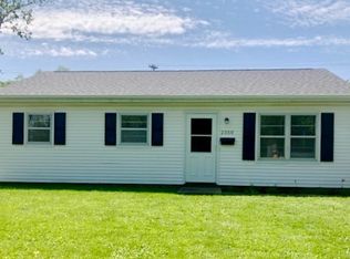 2350 Ramsey Ave, Springfield, IL 62702