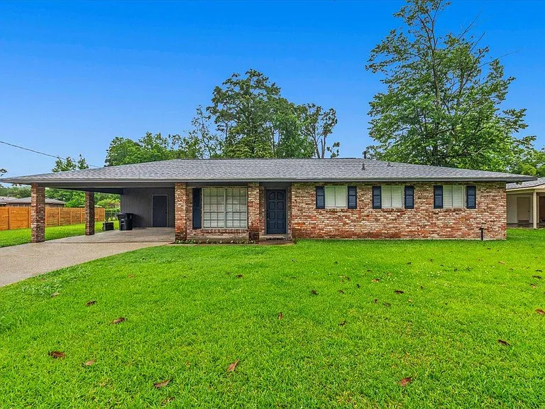 10035 Devonshire Dr — Photo 1