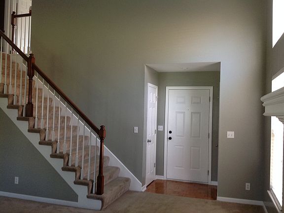 4th image of 14801 Robinson St