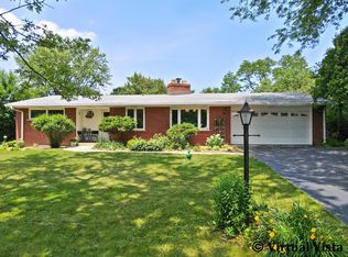 21W270 Temple Dr, Itasca, IL 60143