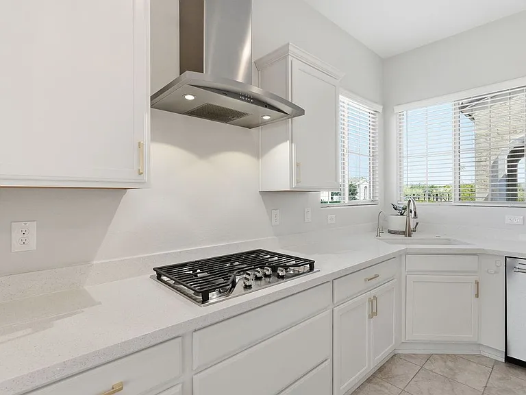 10631 E Thatcher Ave — Photo 8