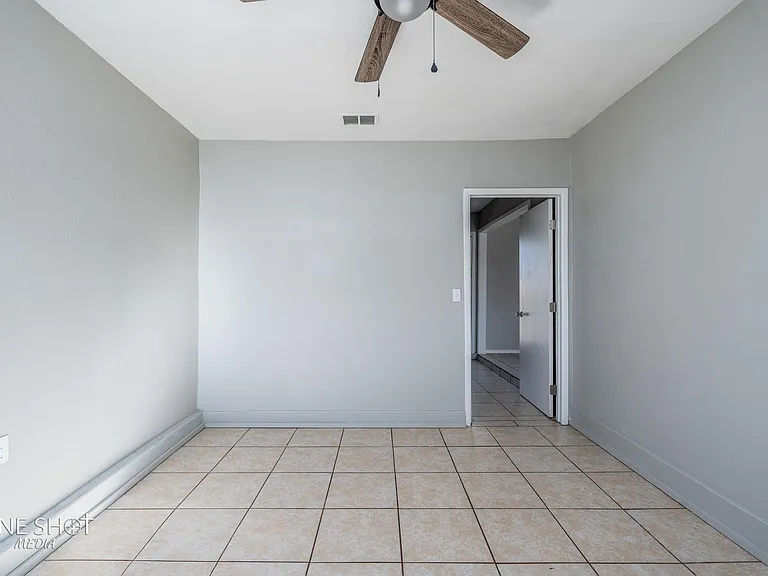 5226 Questa Dr — Photo 19