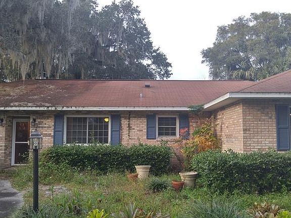 2nd image of 215 Shady Ln