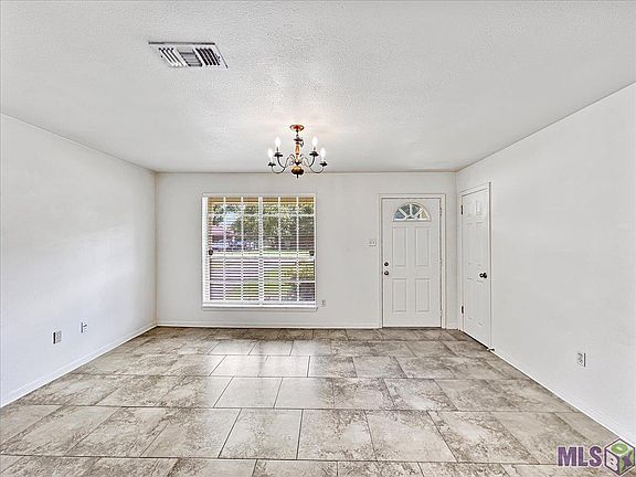 3rd image of 756 Bret Dr
