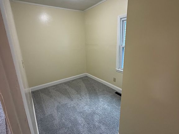4th image of 125 Hawley St