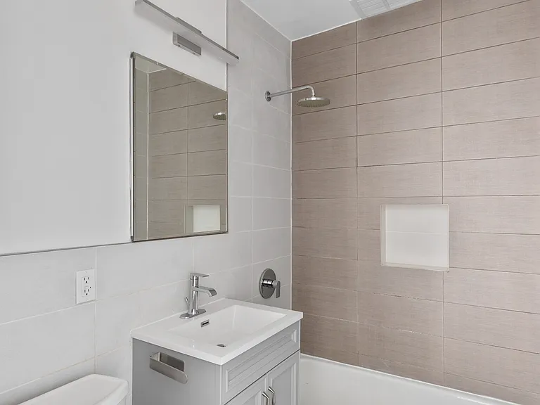245 W 72nd St #4D — Photo 6