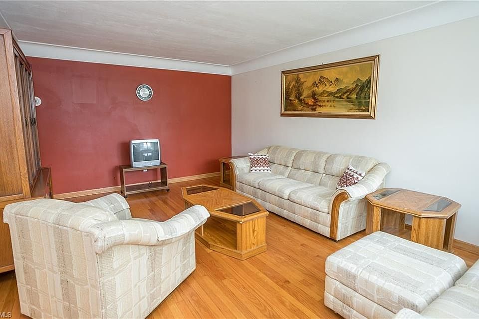 2823 Norris Ave, Parma, OH 44134 Zillow