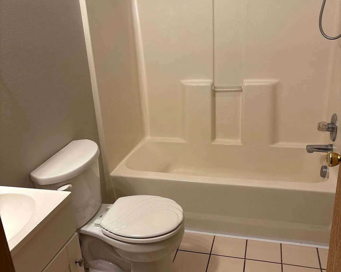 4 bed, 1660 sqft, $1,600 — Photo 2