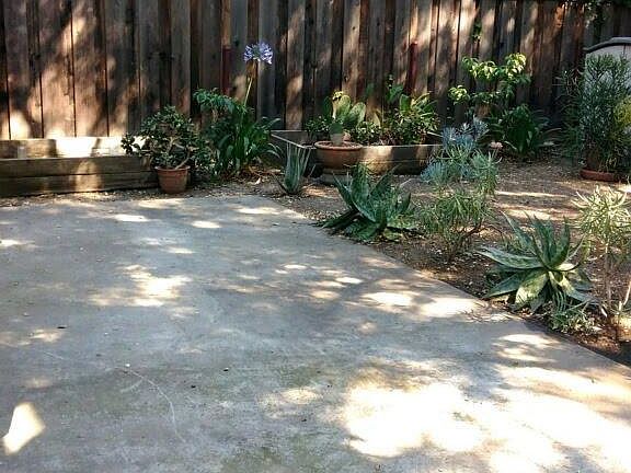 4th image of 605 Mariposa Ave APT B
