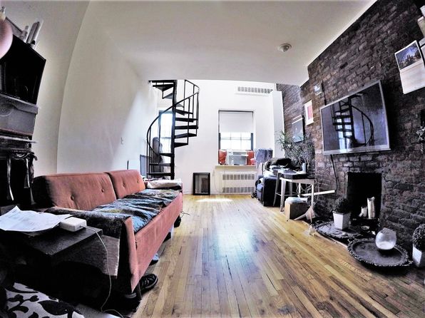 422 W 22nd St APT 8