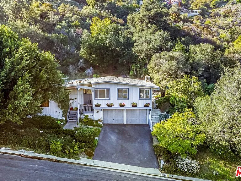 2436 Arbutus Dr — Photo 27
