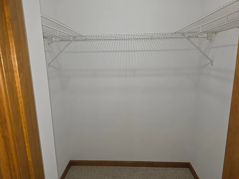 325 Westbrook Dr — Photo 15