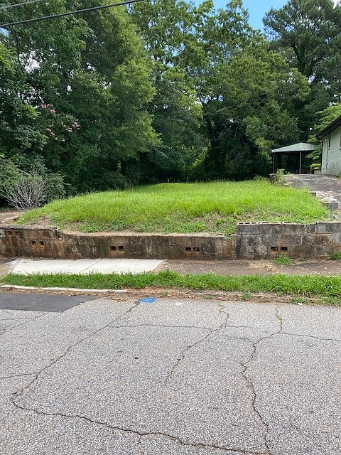1st image of 365 7th Ave Lot 0